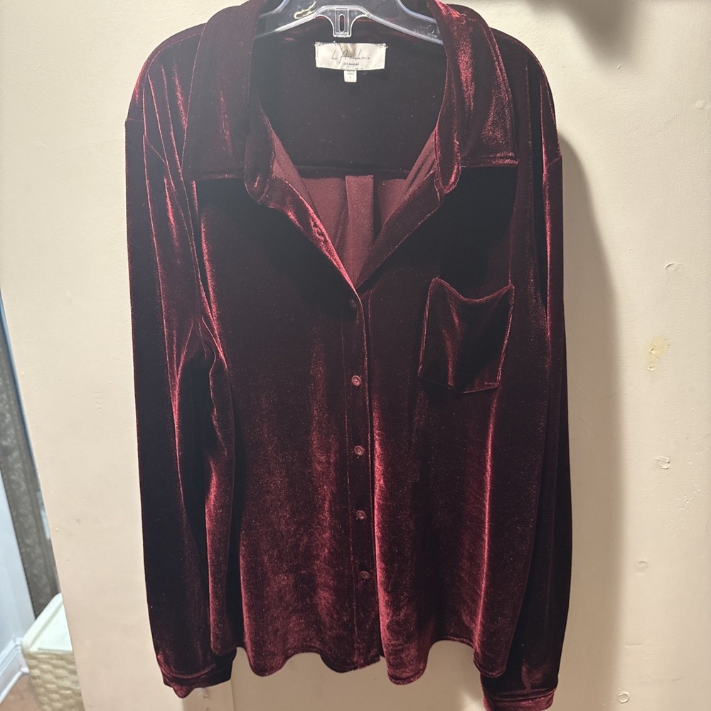 L’Academie Dark Burgundy Velvet Long Sleeve Button Front Loose Fit Top Large